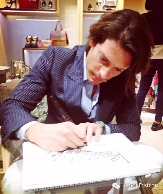 比女人更懂女人的穿搭,比女人更懂女人