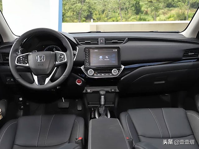 雅阁凌派和思域哪个比较好一点,雅阁对比凌派