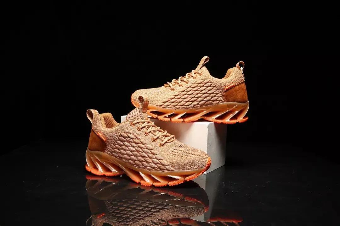 性价比高的跑鞋刀锋鞋,刀锋鞋底潮流跑鞋