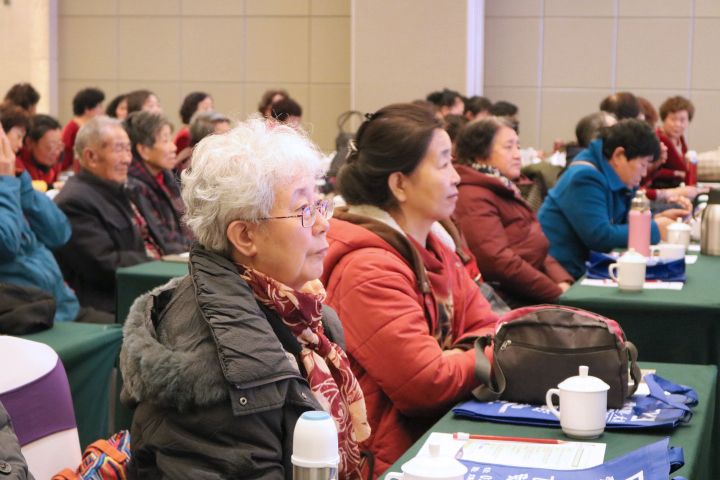 远离干眼症最好的方法,黄斑变性白内障最佳治疗方法