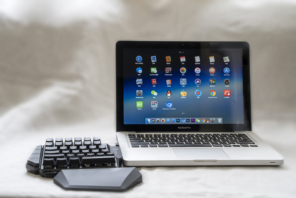 吃鸡神器键盘压枪测评,吃鸡神器测评键盘加手柄