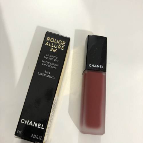 女人必买的6支口红颜色推荐 (女人必买的16款口红)