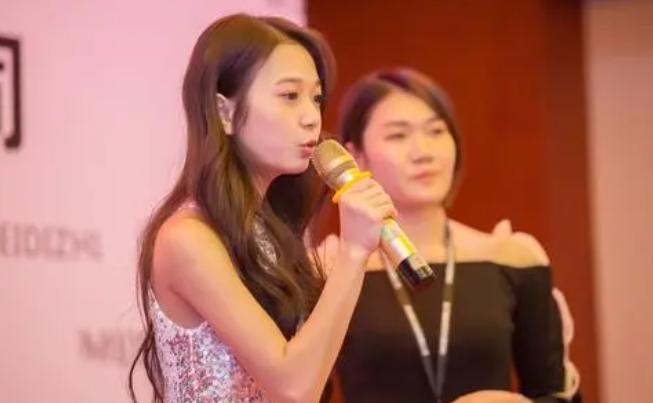 网红董事长张曼如：23岁手握78亿资产，跻身成功人士全靠编？