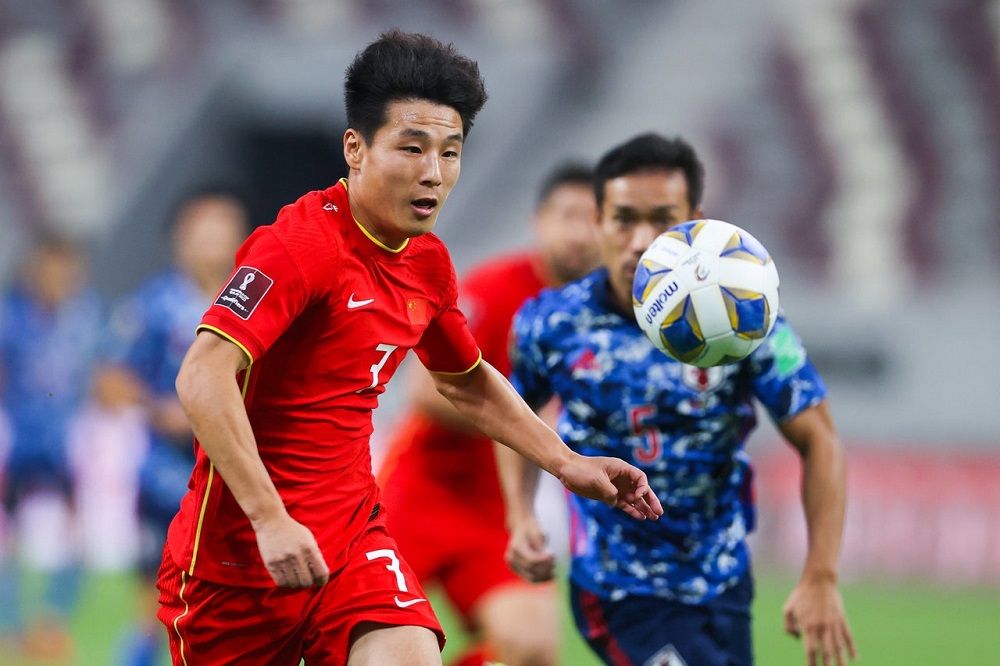 赢下越南!国足头号球星霸气喊话,击败皇马有信心,队友鼓掌欢迎