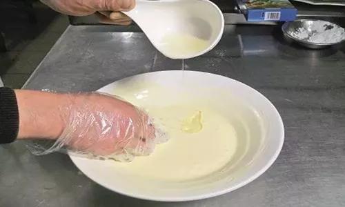 怎么配糯米粉浆才能炸得酥脆香,生熟脆浆怎么调