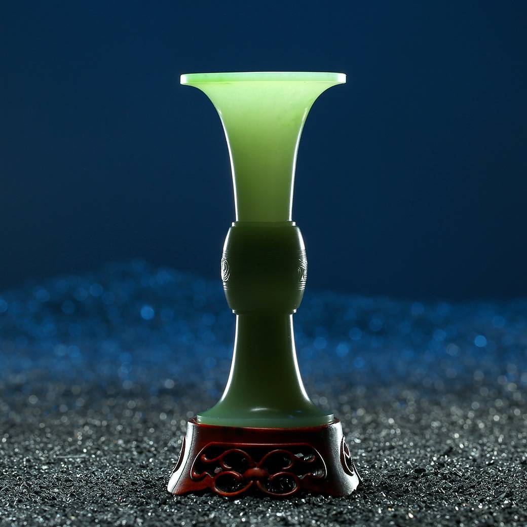 五彩斑斓的和田玉家族！这抹价值不菲万的“绿”来自何方？