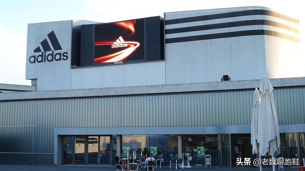 选耐克还是彪马,耐克阿迪跑鞋哪个比较好