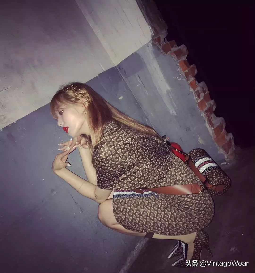 金泫雅的穿衣风格是什么,金泫雅ins大衣搭配