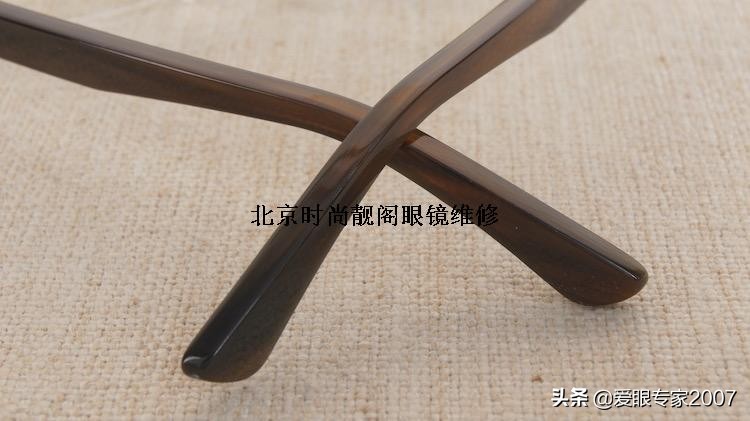 卡地亚眼镜珍贵材质系列,卡地亚眼镜金色的都是什么材质