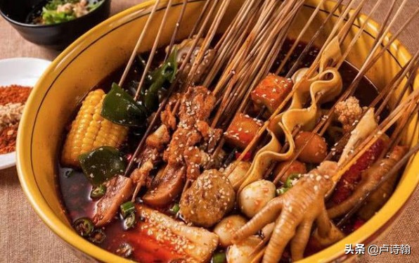 杨国福麻辣烫张亮麻辣烫谁开得早,杨国福和张亮麻辣烫哪家生意好