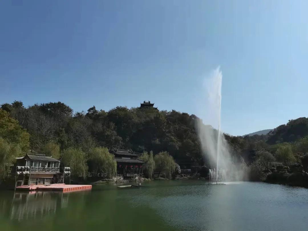 行走｜物华天宝宝华山