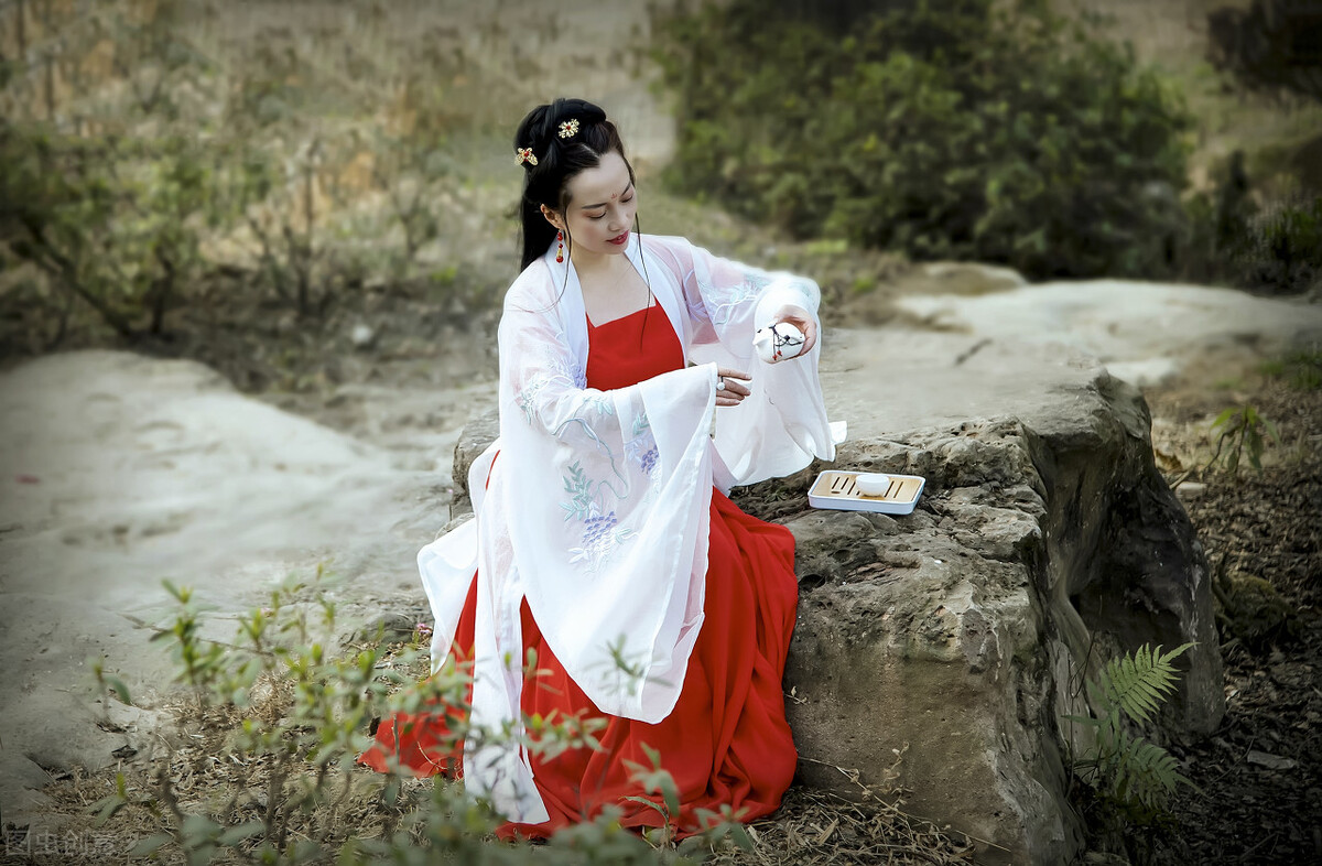 陈敬济一生有多少女人,陈敬济为什么这么厉害