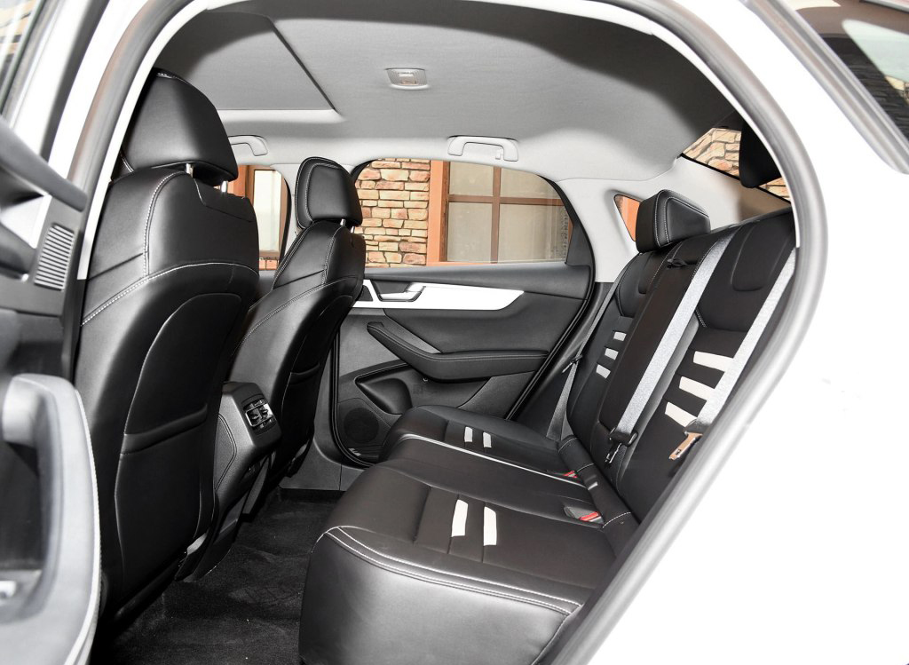 比亚迪秦pro燃油版底盘详解,比亚迪秦pro底盘和哪一款一样