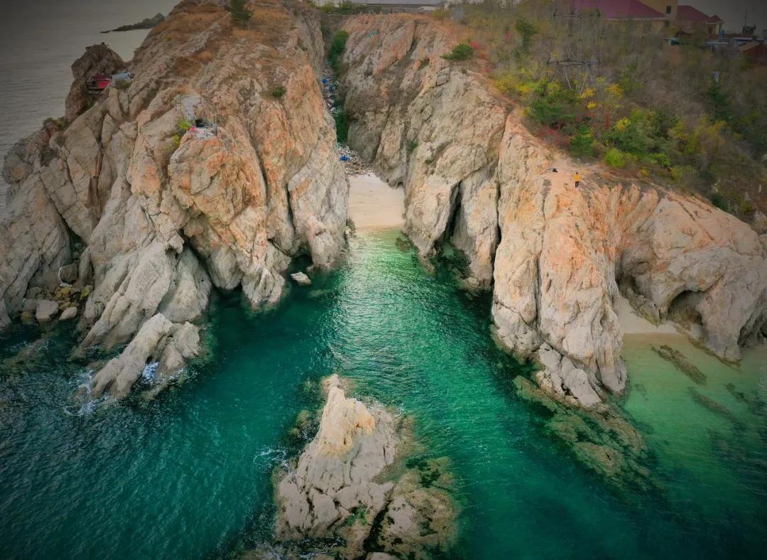 旅游三亚和厦门哪个更值得去,三亚和厦门哪个更值得去三亚旅游