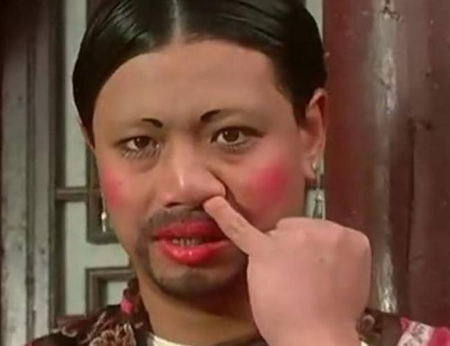 九品芝麻官里面的如花是什么意思,九品芝麻官如花中风