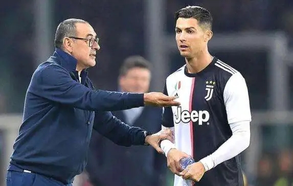 老将志不熄，身披斑马衣，逆境不低头，唯有CR7