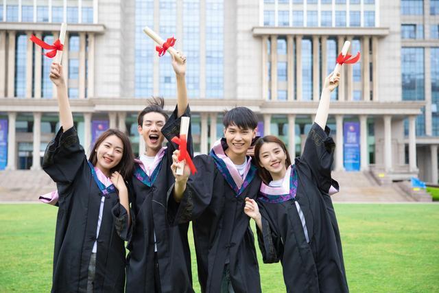 大专最吃香的十大职业工资高,毕业后就业率高工资高的专科