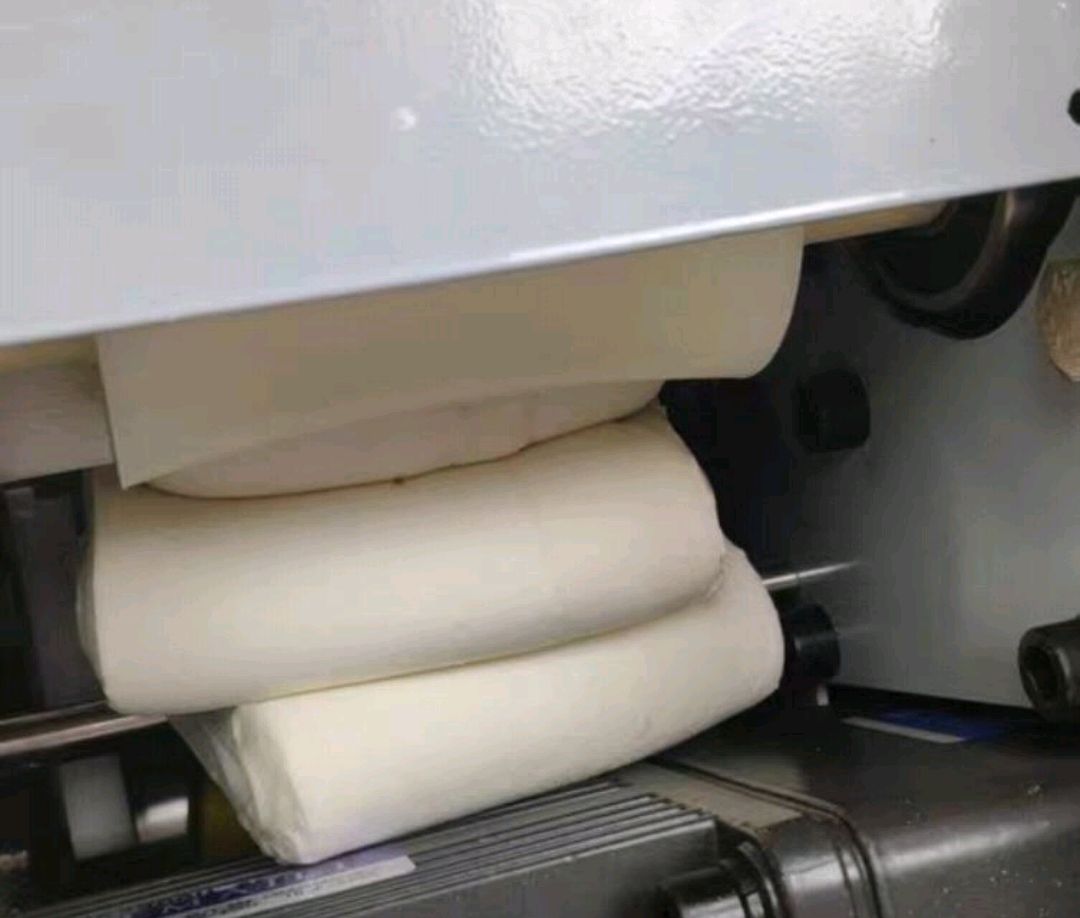 开饺子馆用机器可以吗,仿手工饺子机适合开店使用