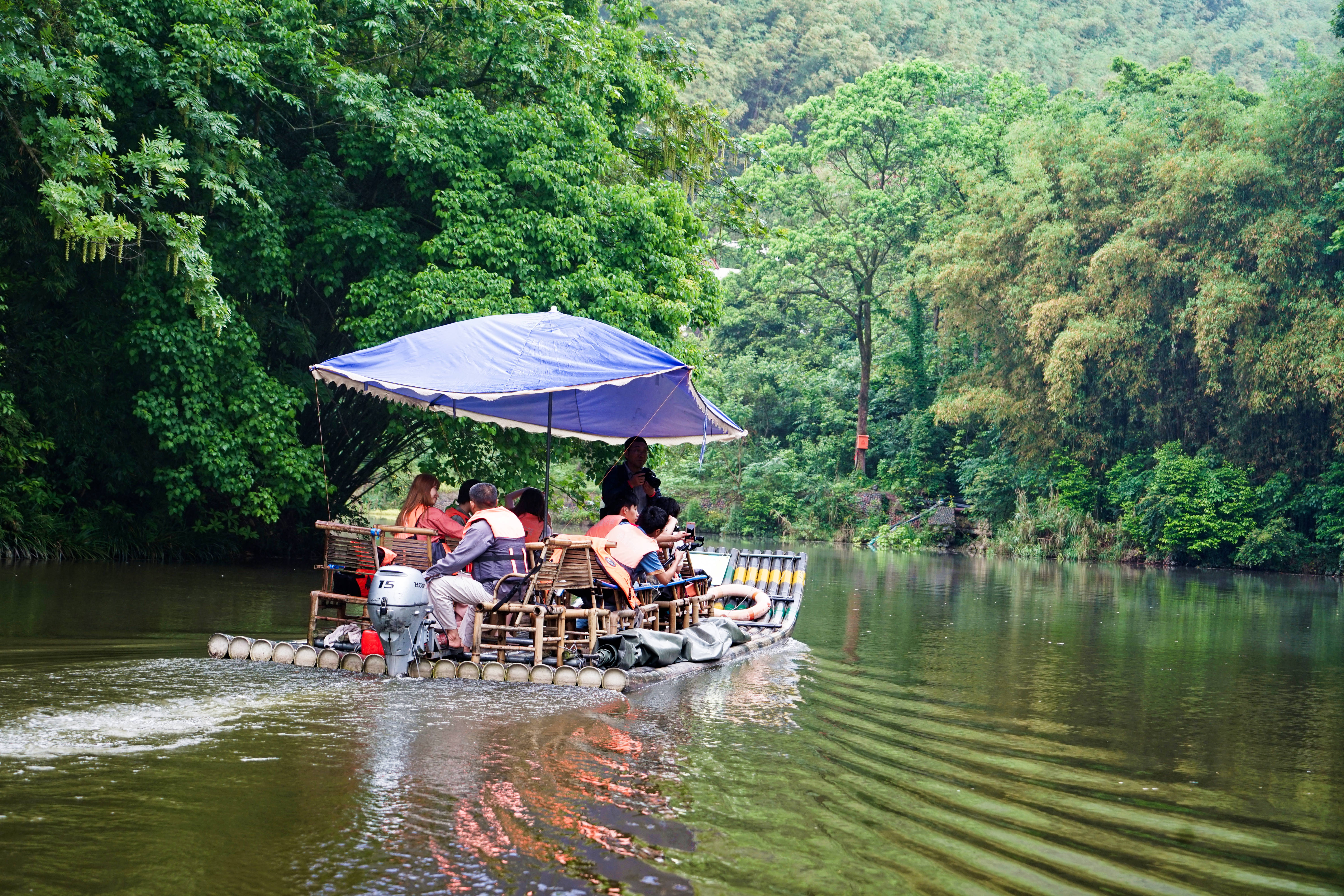 重庆周边山区哪里有温泉,重庆周边泡温泉一日游最佳景点
