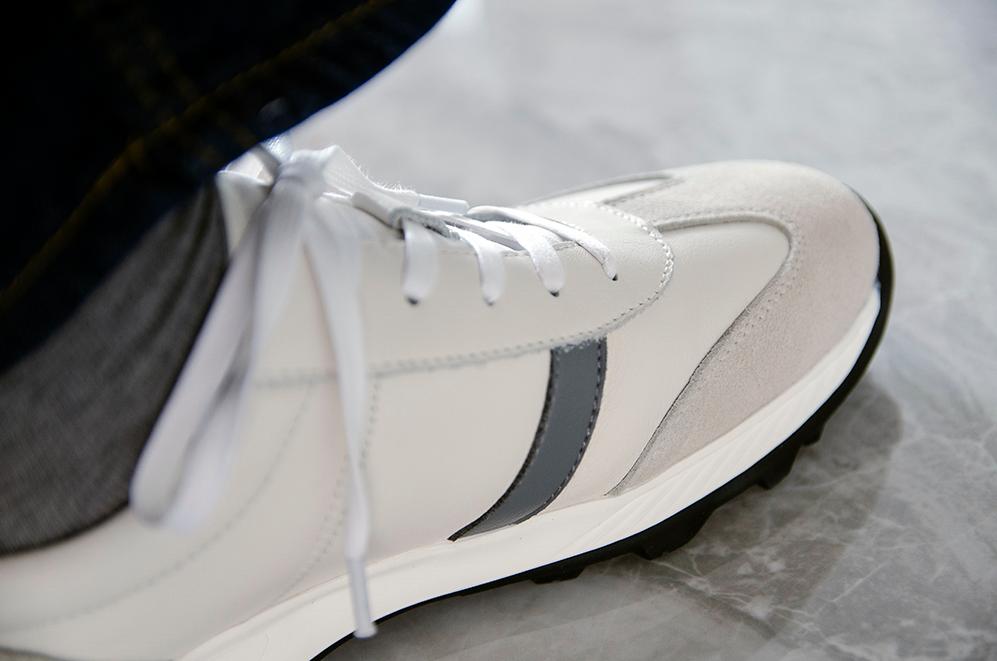 头层牛皮德训鞋测评,让男士穿着舒服的鞋