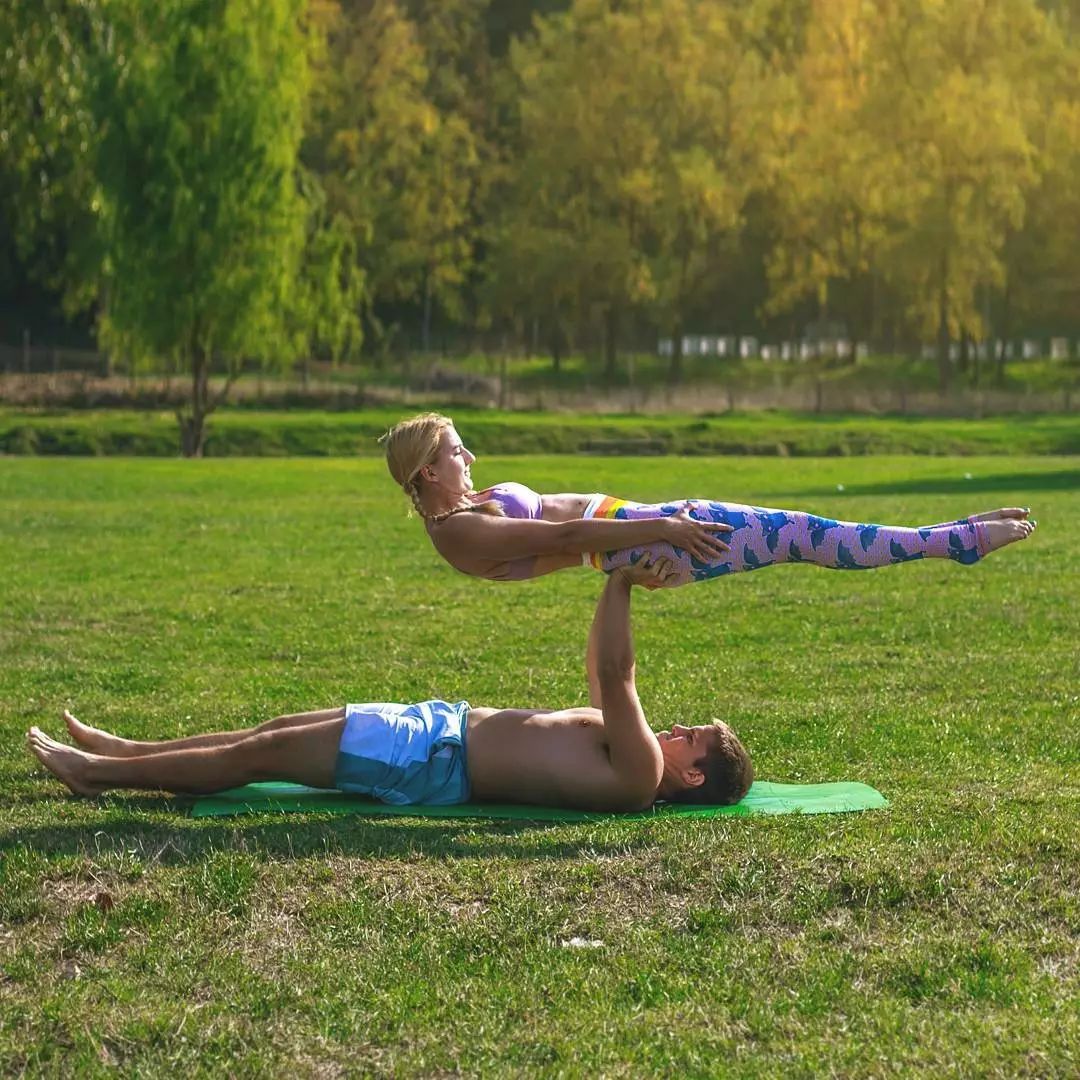 熬夜加班长痘痘怎么办,熬夜加班脸上起痘怎么消除
