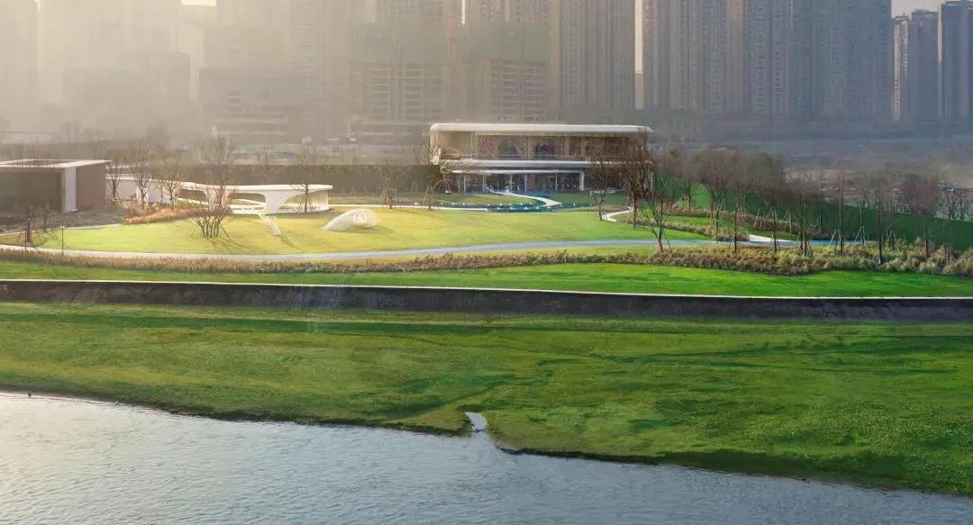 成都“两江汇一湖”区域，时隔3年低密推新