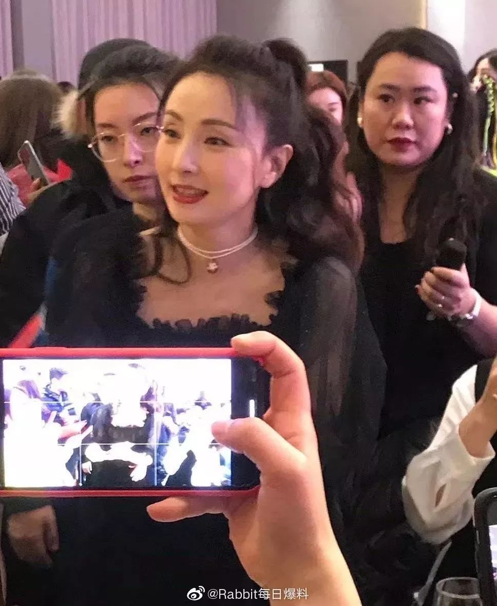 陶虹和谁搞微商,陶虹生图惊艳刷屏