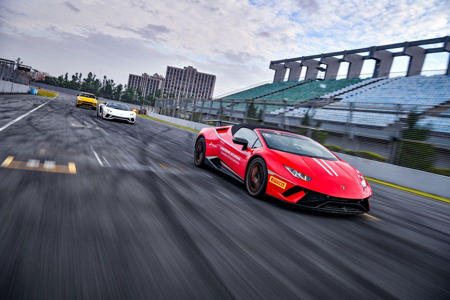 兰博基尼小牛,兰博基尼专业赛车场
