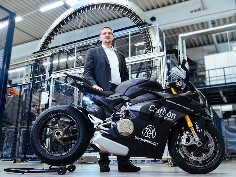 摩托车轮毂可以加大吗,摩托碳纤维轮毂优缺点