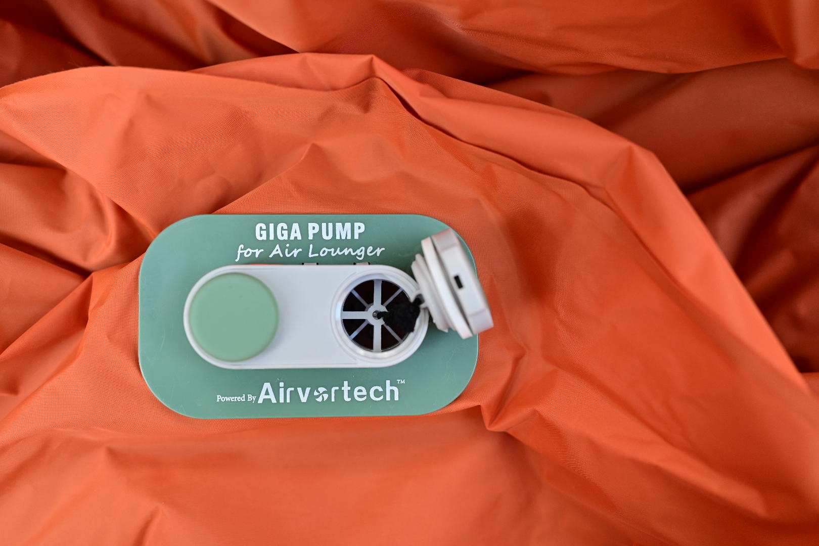 把床装进包里,想躺就躺!反射镜面充气床