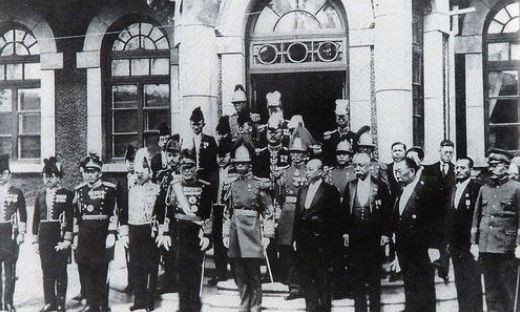 组织让他潜伏，他一路干到军统少将，陈毅：他一个人抵得上两个师