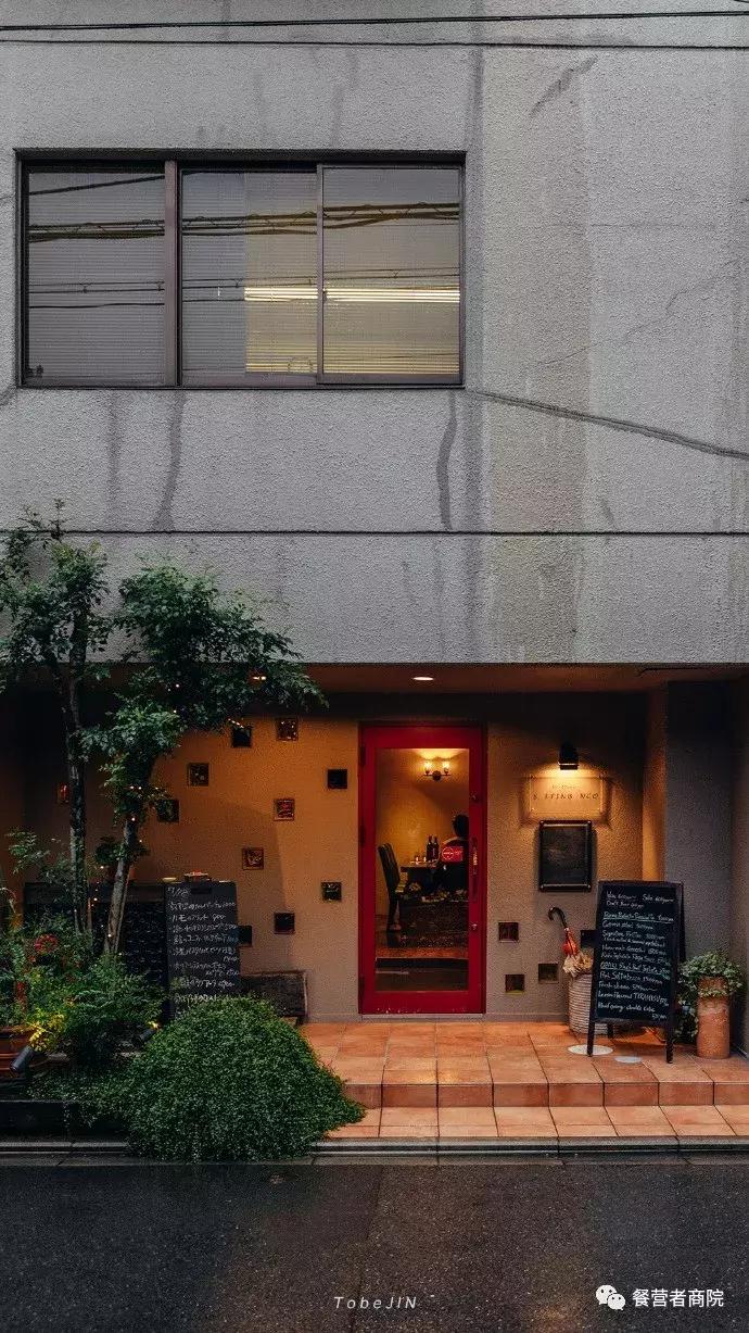 为什么别人的招牌那么美,而我们的比较丑?