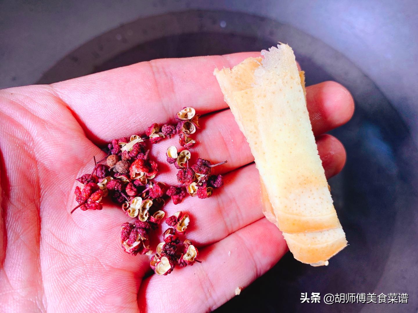 煮虾的时候要不要去头,煮虾不要盖锅盖