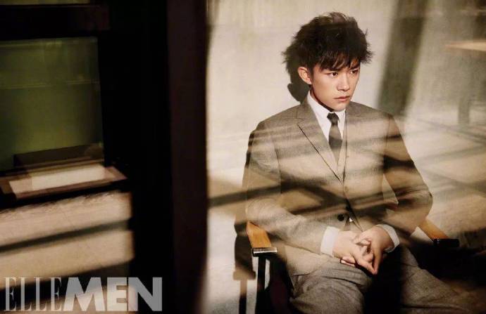 易烊千玺让人喜欢的10个理由,如何客观的评价易烊千玺的长相