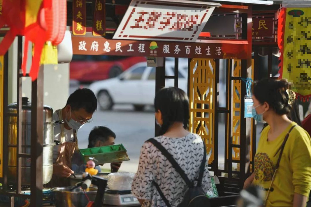 摆地摊卖什么食品最好,2022摆地摊卖什么最火成本低