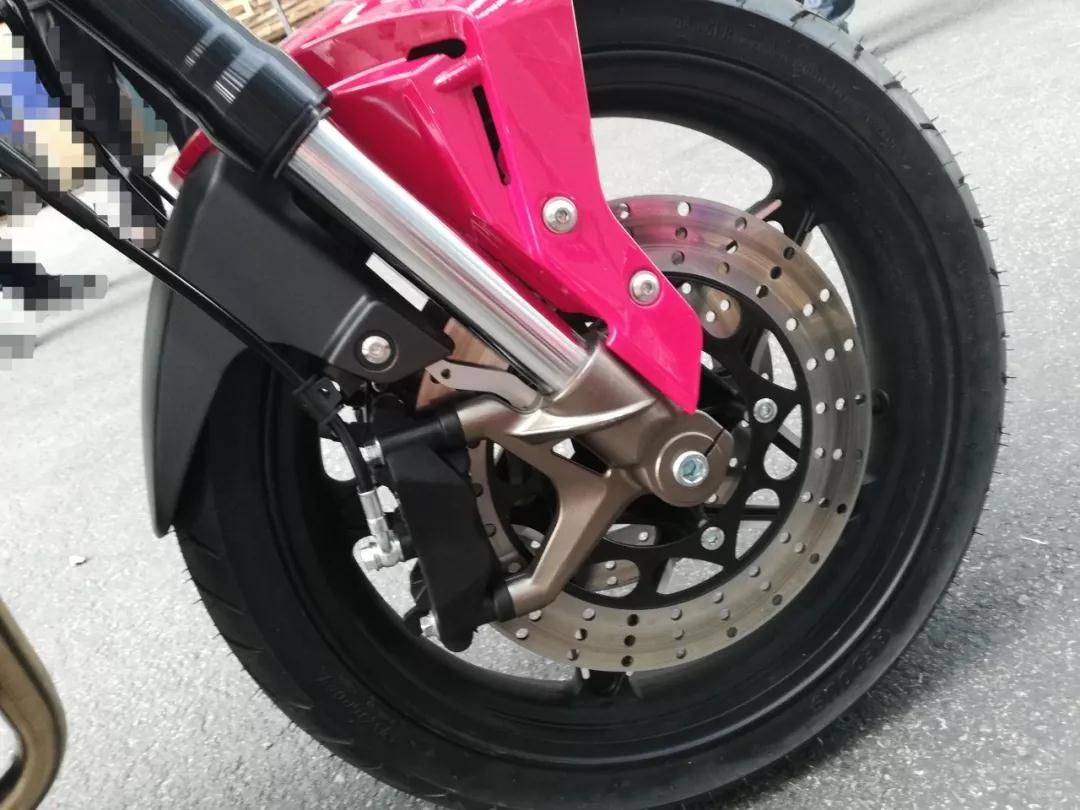 小排量单摇臂街车,大排量单摇臂街车