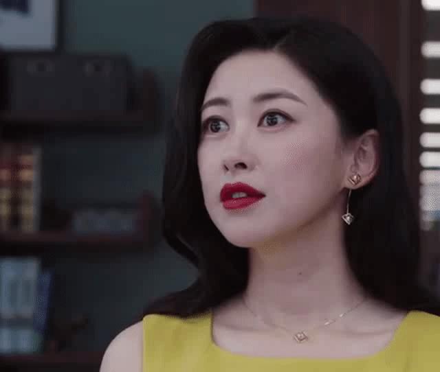 精英律师栗娜干练情商高,精英律师栗娜个人简介