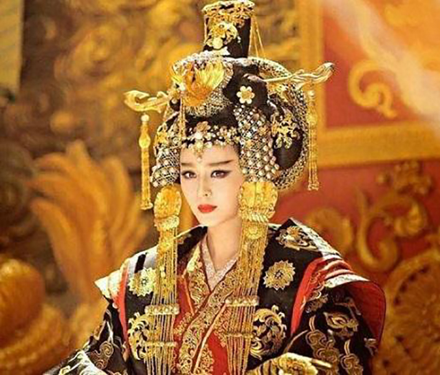 山东武则天：1986年开辟王朝称帝，坐拥500信徒，建下后宫