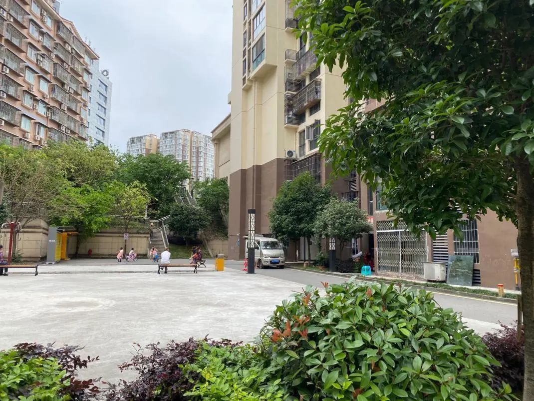 重庆渝北的鬼屋,重庆开发商破产