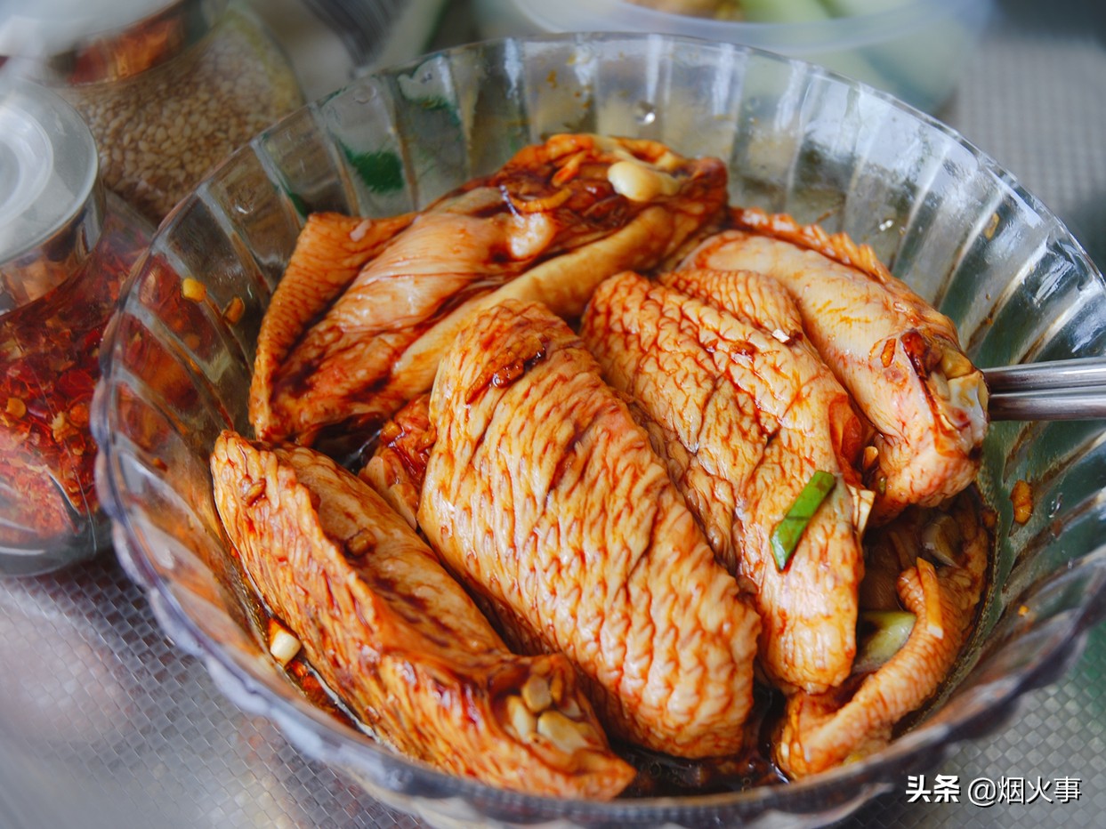 教你做香辣烤翅,怎么用烤箱烤香辣鸡翅