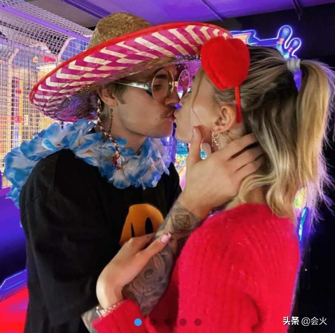 贾斯汀比伯因为哪首歌翻红,贾斯汀比伯给中国捐20万