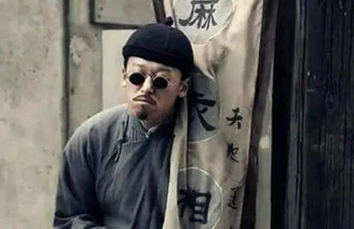 1929年敌人要挖毛主席祖坟，堂兄舍命保护，建国后主席如何报答？