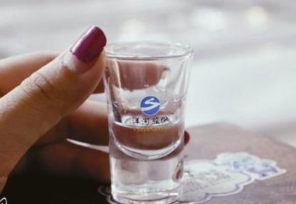 洋河海之蓝的酒怎么样,洋河海之蓝52度和42度哪个好喝