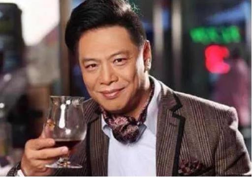 香港黄金配角陈龙,港片成龙