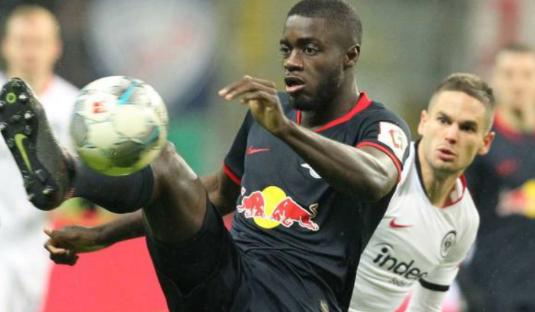 齐达内第一次接任皇马的阵容,皇马最新消息齐达内