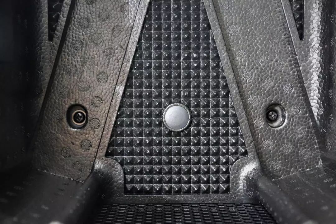 家用壁挂式新风机安装示意图,壁挂式新风机工作原理安装示意图