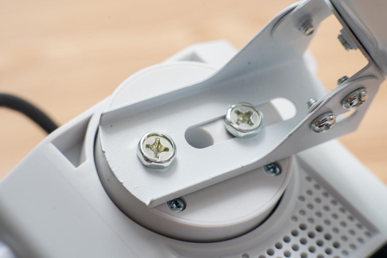 乔安400W高清云台版监控摄像头体验:户外监控非它莫属