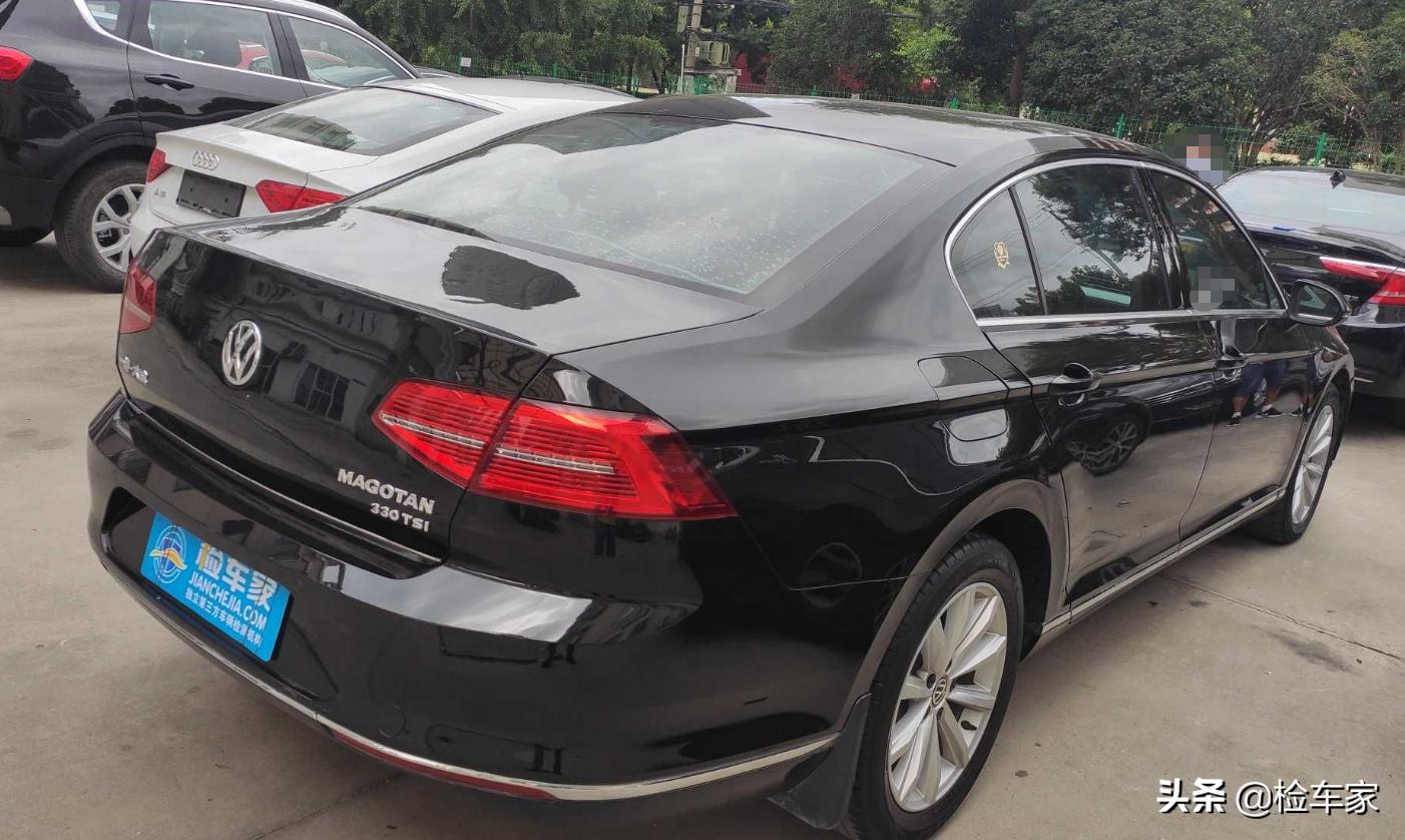 大众迈腾车子,18年顶配迈腾现在值多少