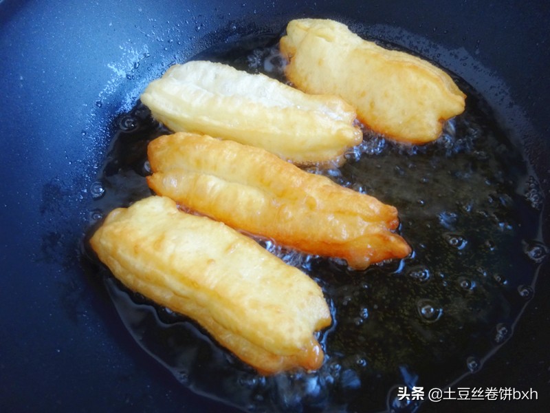 油条炸不蓬松可以多放点膨松剂吗,脆皮油条膨松剂无铝膨松泡打粉