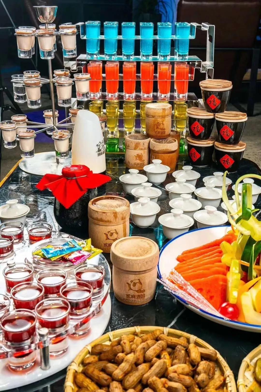 再也不用飞成都了！明星都超爱的贰麻酒馆青岛盛大开业